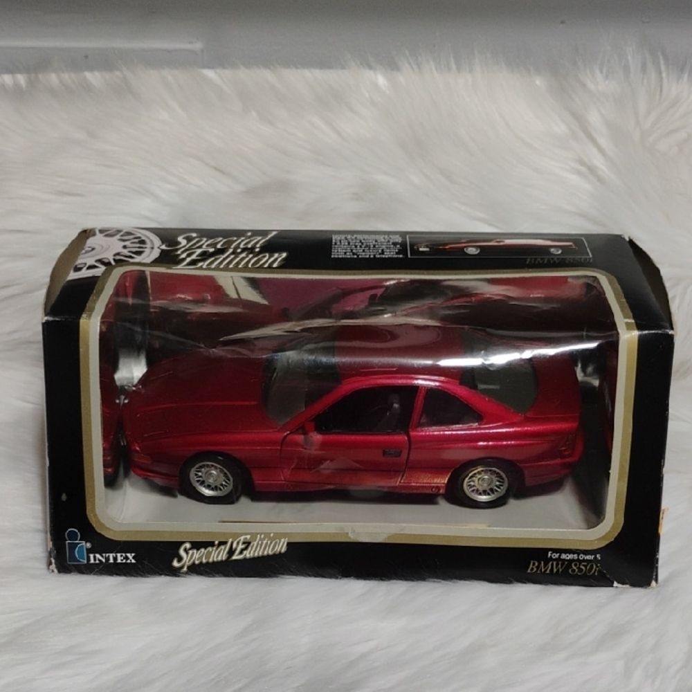 New Intex Special Edition Red BMW 850i Diecast Vehicle 1990 (BX30)